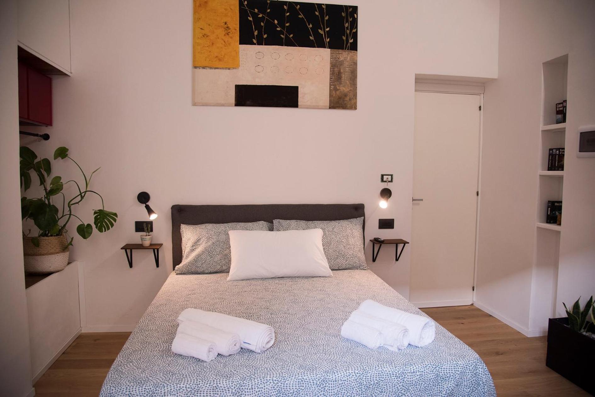 Azizo, La Gialla Apartment